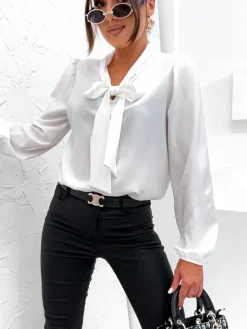 Clearance Damska bluzka z kokardą Bluzki / Koszule / Koszulki