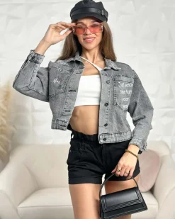 Sale Damska kurtka jeansowa z napisami Kurtki / Marynarki / Płaszcze