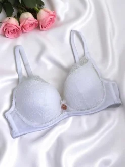 Clearance Damski biustonosz push- up z koronką Romance Push-Up Codzienne