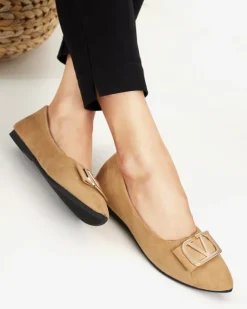 New Damskie beżowe baleriny z ozdobą na nosku Cavo Baleriny Klasyczne