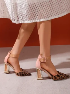 Hot Damskie czółenka z ozdobnym obcasem Sammid Klasyczne