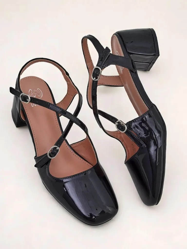 Best Damskie czółenka na niskim obcasie z ozdobnymi paseczkami Lollita Klasyczne