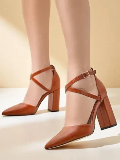 Damskie czółenka z krzyżowanymi paseczkami Eurolias Klasyczne