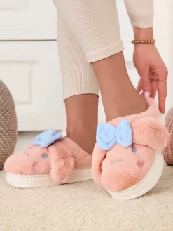 Damskie futrzane kapcie z kokardką Savos Kapcie