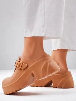 Damskie gumowe klapki na obcasie Voxones Klapki Na Obcasie