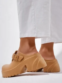 Clearance Damskie gumowe klapki na obcasie Voxones Klapki Na Obcasie