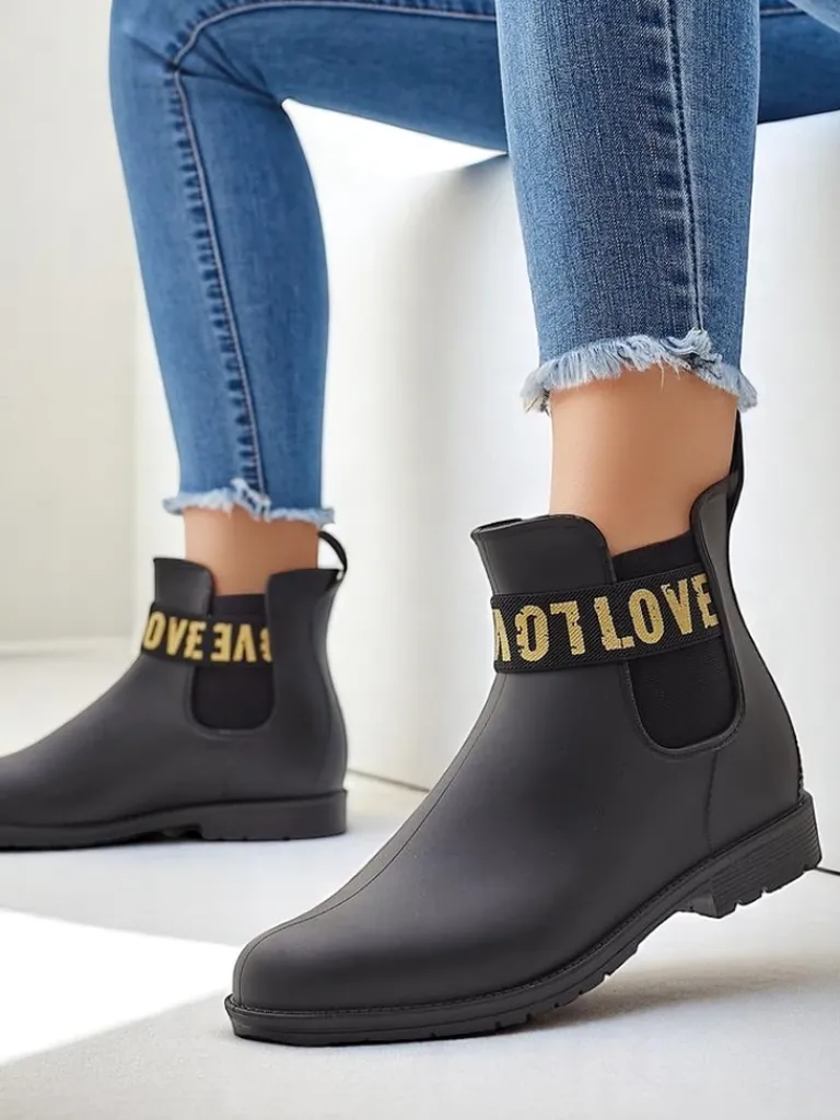 Damskie kalosze matowe z napisem Love Love Kalosze Matowe