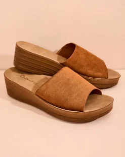 Discount Damskie klapki na niskim koturnie Saffil Klapki Na Obcasie