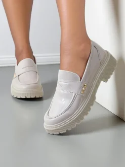 Discount Damskie mokasyny lakierowane Dunes Mokasyny Na Płaskiej Podeszwie