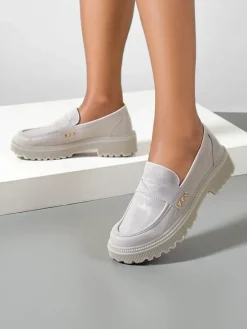 Discount Damskie mokasyny lakierowane Dunes Mokasyny Na Płaskiej Podeszwie