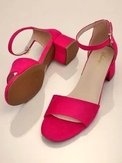 Outlet Damskie sandały na niskim obcasie SoftHeels Sandały Na Słupku