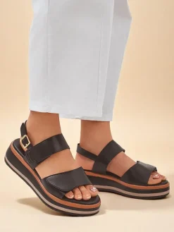 Best Damskie sandały na grubszej podeszwie Tulipp Sandały Płaskie