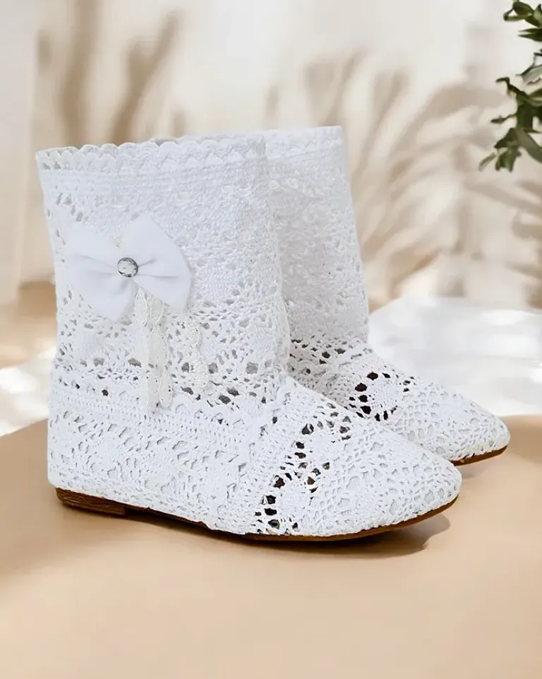 Clearance Dziecięce ażurowe botki z kokardką Geggis Dziewczęce