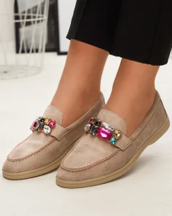 Discount Eko zamszowe jasnobrązowe mokasyny damskie z ozdobnymi kryształkami Nellens Półbuty|Mokasyny Na Płaskiej Podeszwie