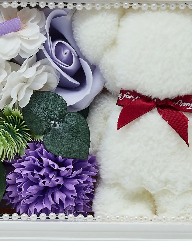 Discount Flowerbox Kwiaty w pudełku z misiem Dekoracje I Ozdoby