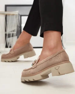 Best Jasnobrązowe ażurowe mokasyny damskie z ozdobą Bokkso Mokasyny Na Płaskiej Podeszwie