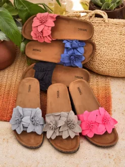 Sale Klapki damskie z kwiatuszkami Foules Klapki Płaskie