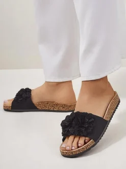 Discount Klapki damskie z kwiatuszkami Occes Ugc|Klapki Płaskie