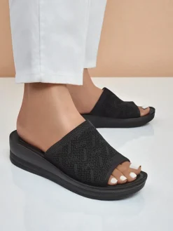 Hot Klapki damskie na niskim koturnie Elara Klapki Na Obcasie