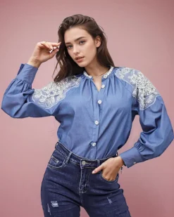 Outlet Koszula damska z cyrkoniami Bluzki / Koszule / Koszulki