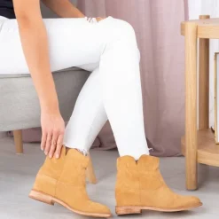 Best Kowbojki na krytym koturnie w kolorze camel Bluestone Botki Z Delikatnym Ociepleniem|Kowbojki