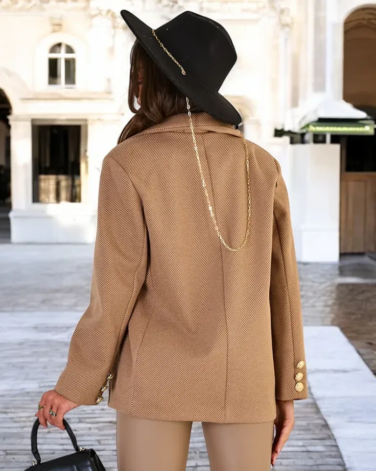 Discount Krótki płaszcz damski Kurtki / Marynarki / Płaszcze