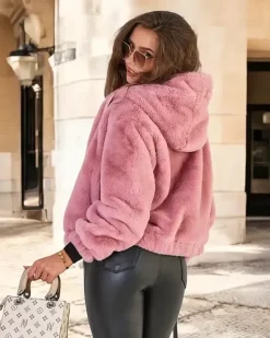 Outlet Kurtka damska z imitacji futra Kurtki / Marynarki / Płaszcze