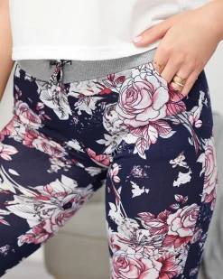Best Kwiatowe spodenki damskie 3/4 w kolorze granatowo- różowym Spodenki 3/4|Krótkie Spodenki