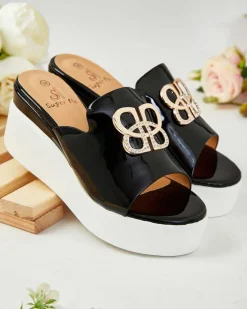 Discount Lakierowane damskie klapki na koturnie Sailla Klapki Na Obcasie