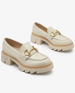 Sale Lakierowane beżowe damskie mokasyny z kryształkami Inriw Półbuty|Mokasyny Na Płaskiej Podeszwie