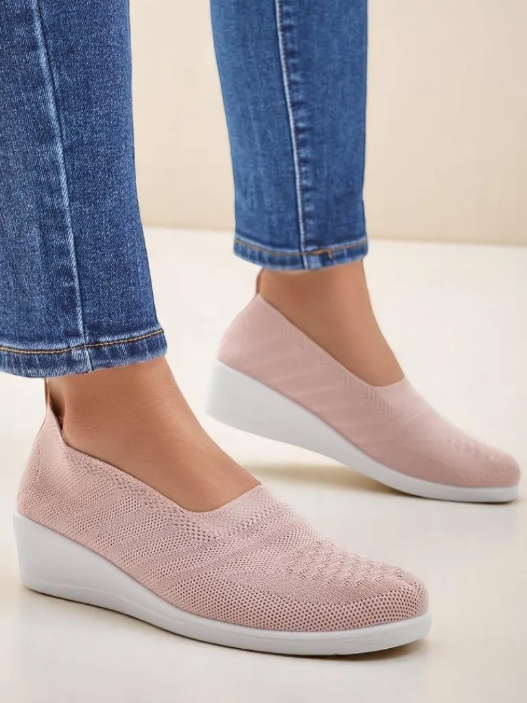 Clearance Mokasyny damskie na niskim koturnie Epoles Mokasyny Na Obcasie