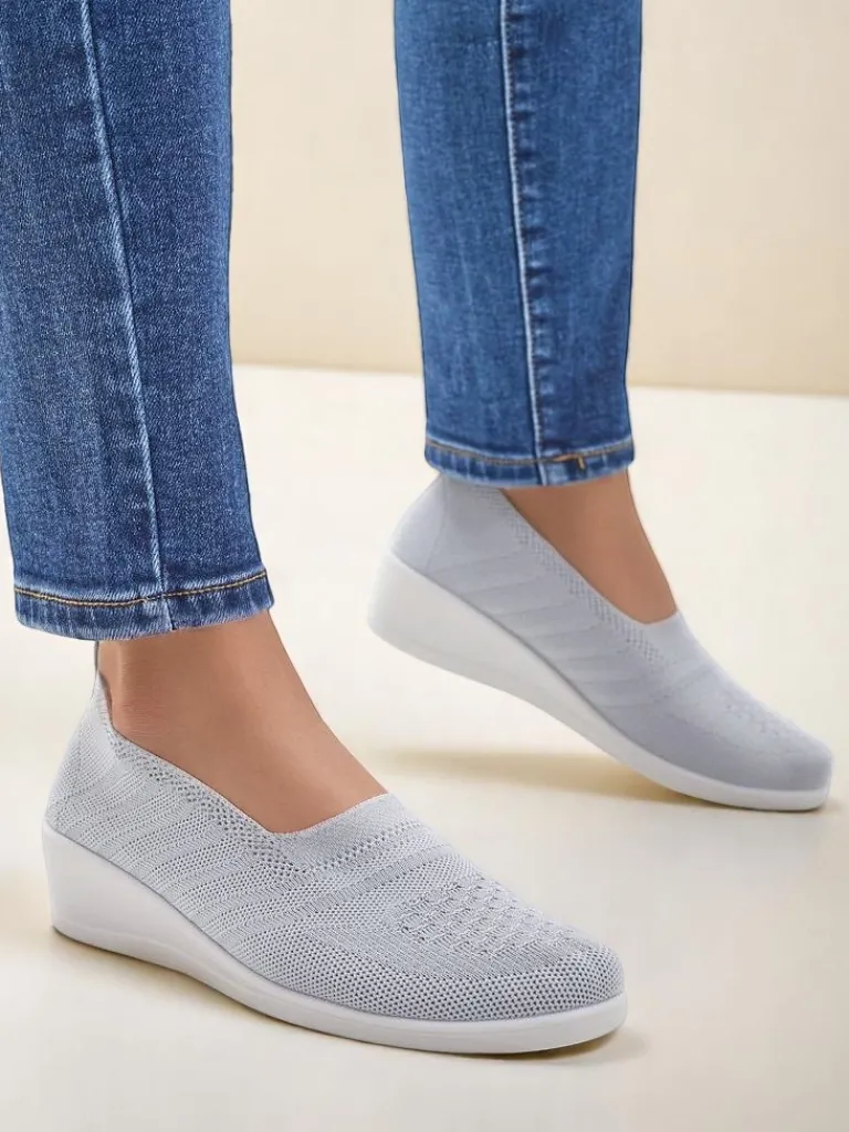 Clearance Mokasyny damskie na niskim koturnie Epoles Mokasyny Na Obcasie