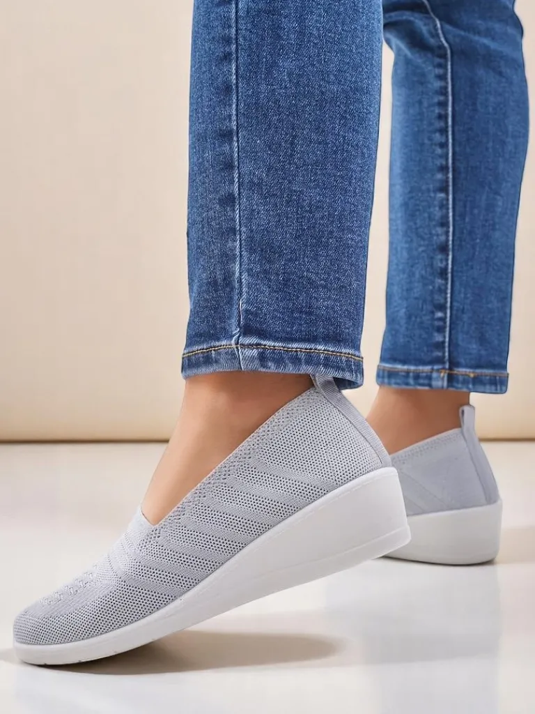 Clearance Mokasyny damskie na niskim koturnie Epoles Mokasyny Na Obcasie