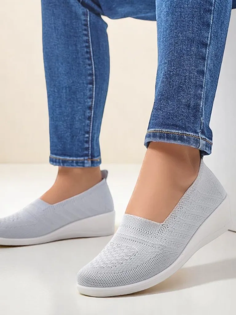 Clearance Mokasyny damskie na niskim koturnie Epoles Mokasyny Na Obcasie