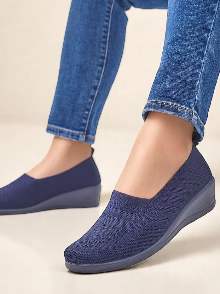 Outlet Mokasyny damskie na niskim koturnie Epoles Mokasyny Na Obcasie