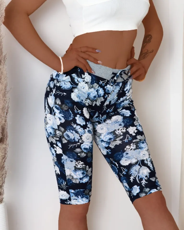 New Niebieskie damskie spodenki 3/4 z kwiatowym wzorem Spodenki 3/4|Krótkie Spodenki