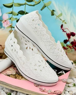 Sale Półbuty damskie na niskim koturnie Dellio Półbuty