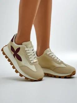 Sportowe sneakersy damskie na grubszej podeszwie Aloqa Damskie Sneakersy