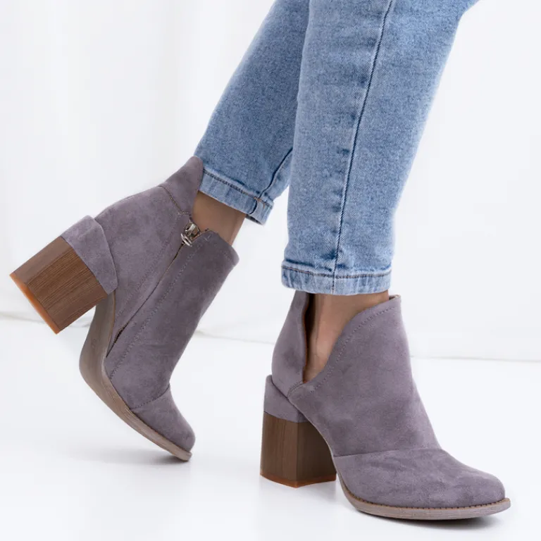 Sale Szare damskie botki z wycięciami Plinara Botki Bez Ocieplenia|Botki Na Słupku