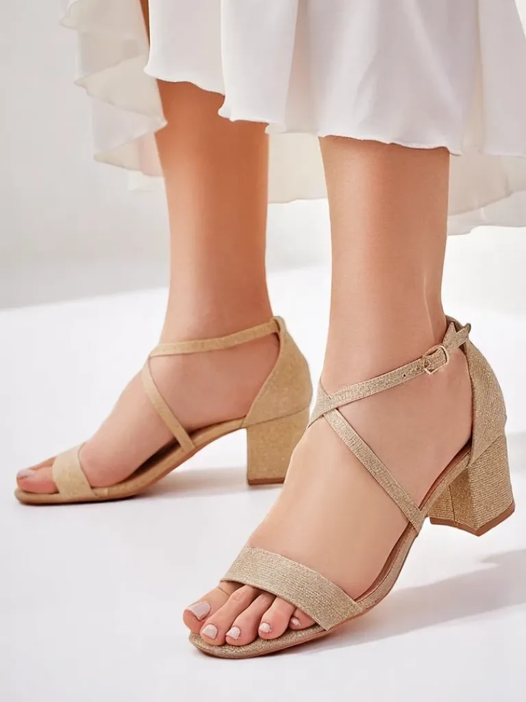 Outlet Sandały damskie Aurelia z tkaniny na słupku złote 41 Sandały Na Słupku