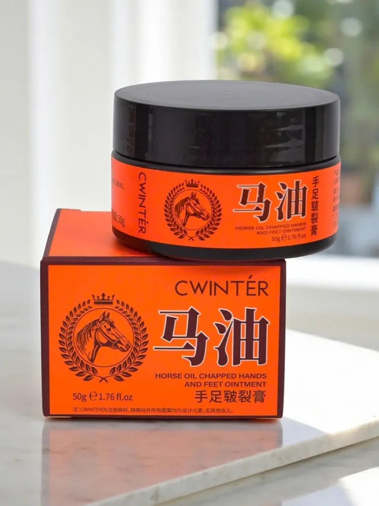 Online Silveria Winter Oleum — krem do rąk i stóp z końskim olejem 50g Dłonie