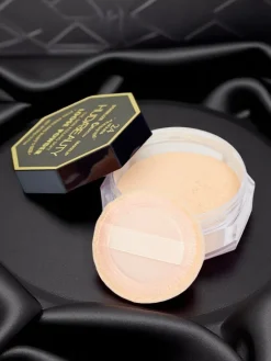 Best Sypki puder do twarzy z efektem naturalnego wykończenia Satin Twarz